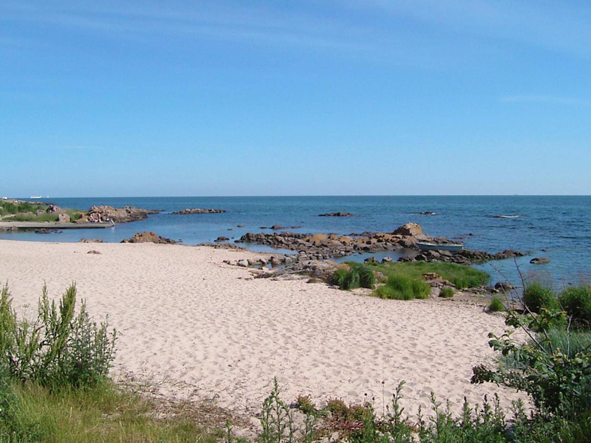 2 Person Holiday Home In Allinge Esterno foto